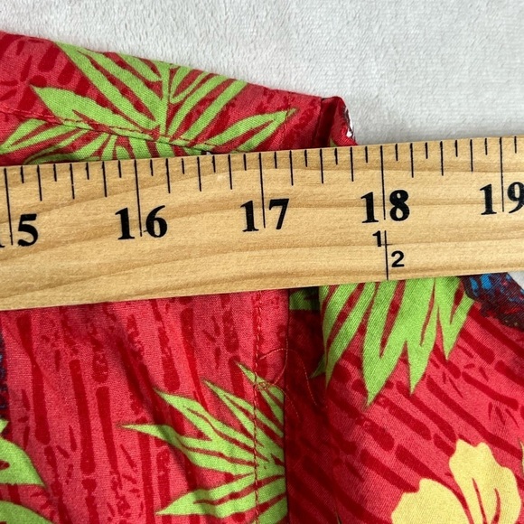Official Star Wars Size Small Hawaii Tiki Shirt Grogu Baby Yoda All Over Print - Picture 11 of 12